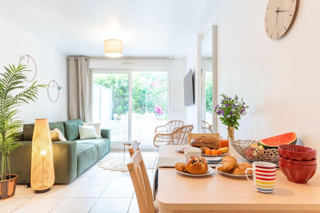 Bao Location: Tranquil Garden Retreat With Private Parking *