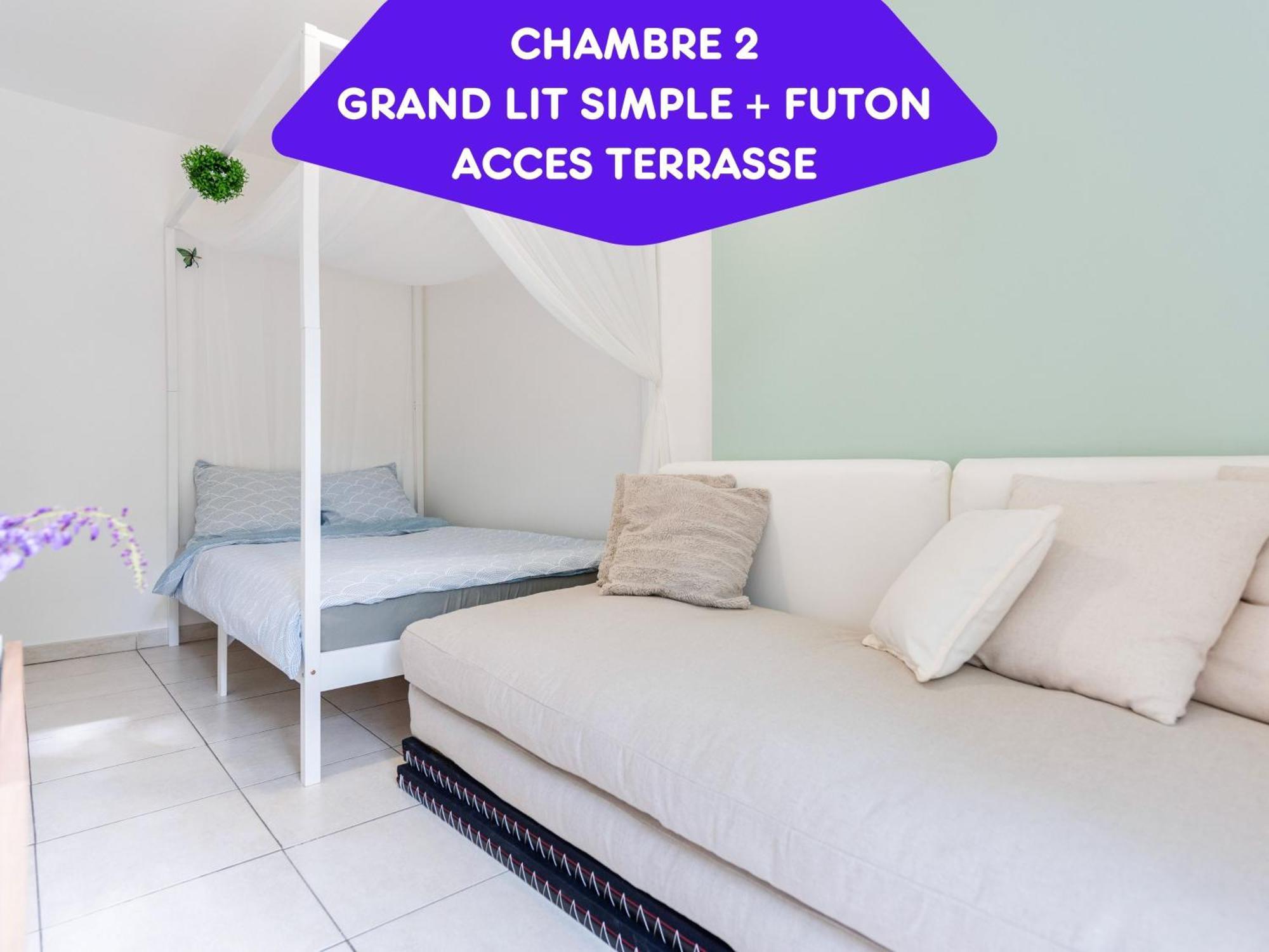 Apartment Bao Location: Tranquil Garden Retreat With Private Parking *